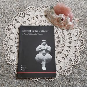 3/$30🌷Goddess Book